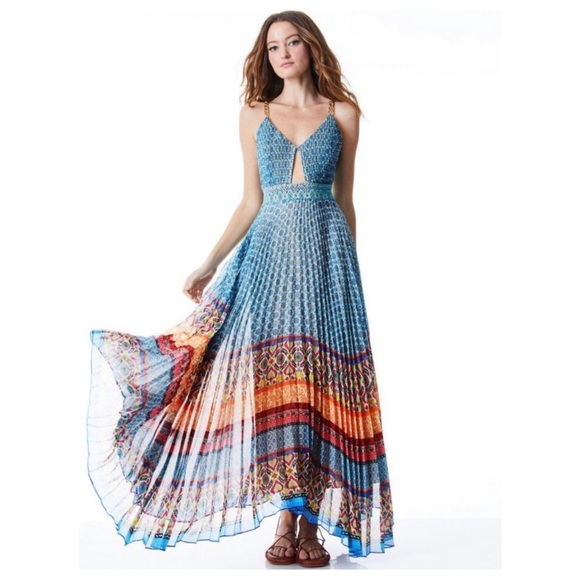 ALICE + OLIVIA Gloria Chain Strap Pleated Maxi Dress - Picture 6 of 10